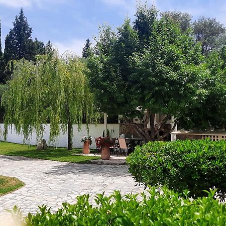 Villa Claire Corfu Achilleion Bagian luar foto