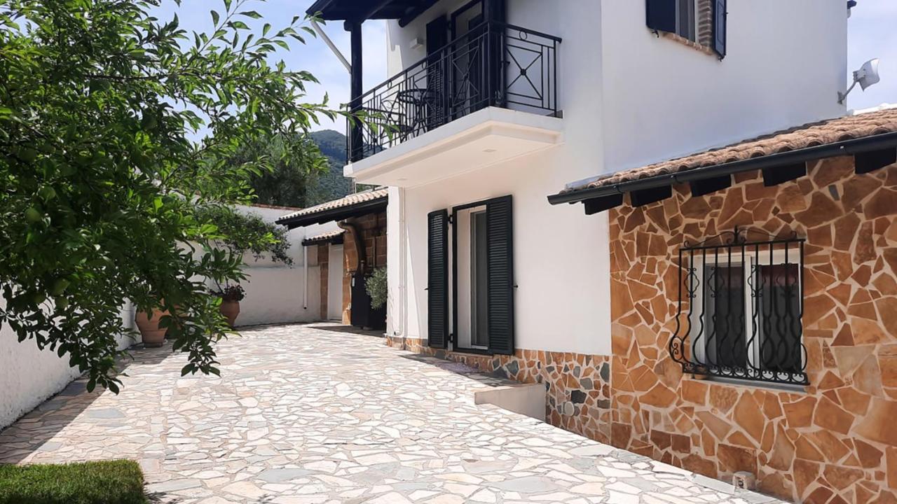 Villa Claire Corfu Achilleion Bagian luar foto